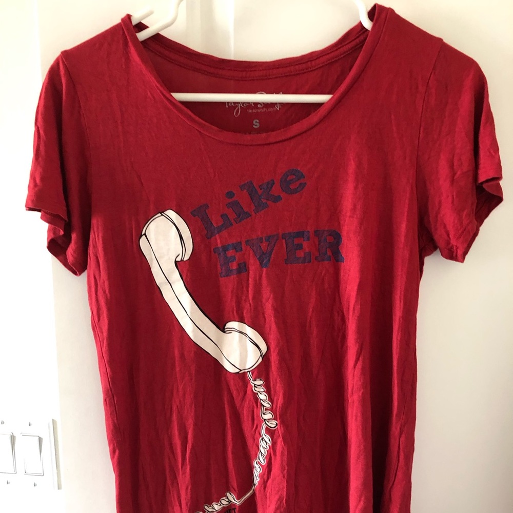 Taylor Swift tshirt size small pre-owned